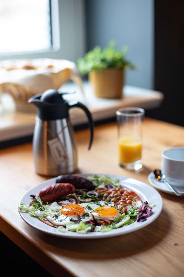 The Viaduct - & 4* Praag