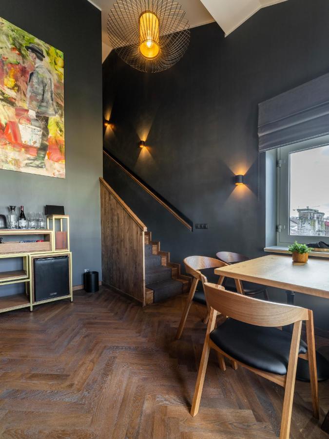 The Viaduct - & 4* Praag