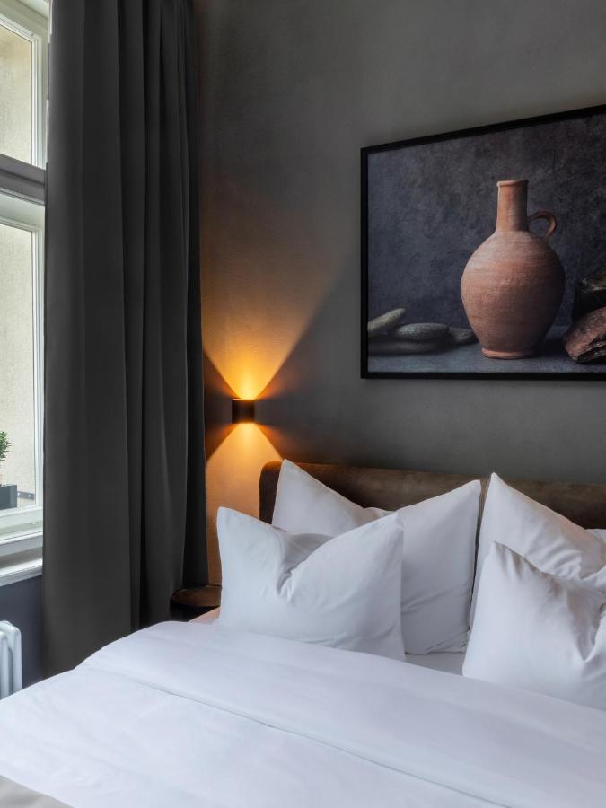 The Viaduct - & 4* Praga